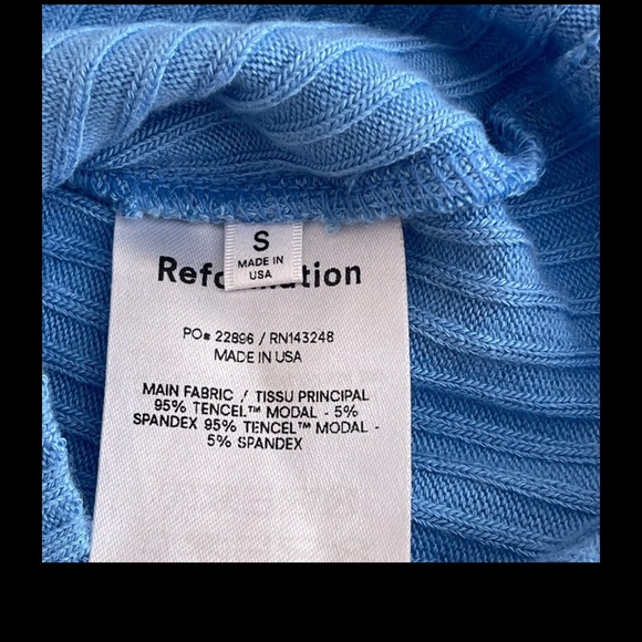 Reformation Gellar Button Front Long
Sleeve Ribbed Knit Top Parisian Blue. - Picture 14 of 15